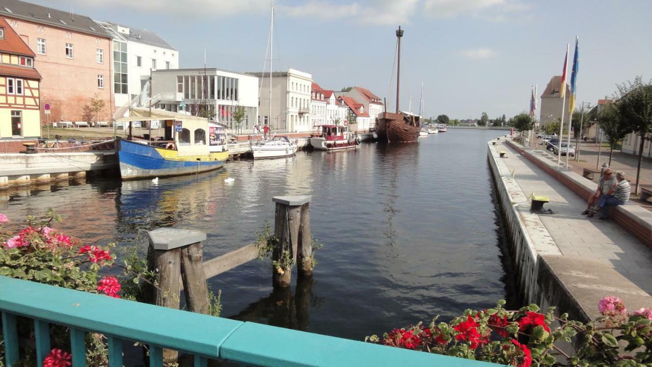 Fewo "Hafenblick" Ueckermünde Zewnętrze zdjęcie