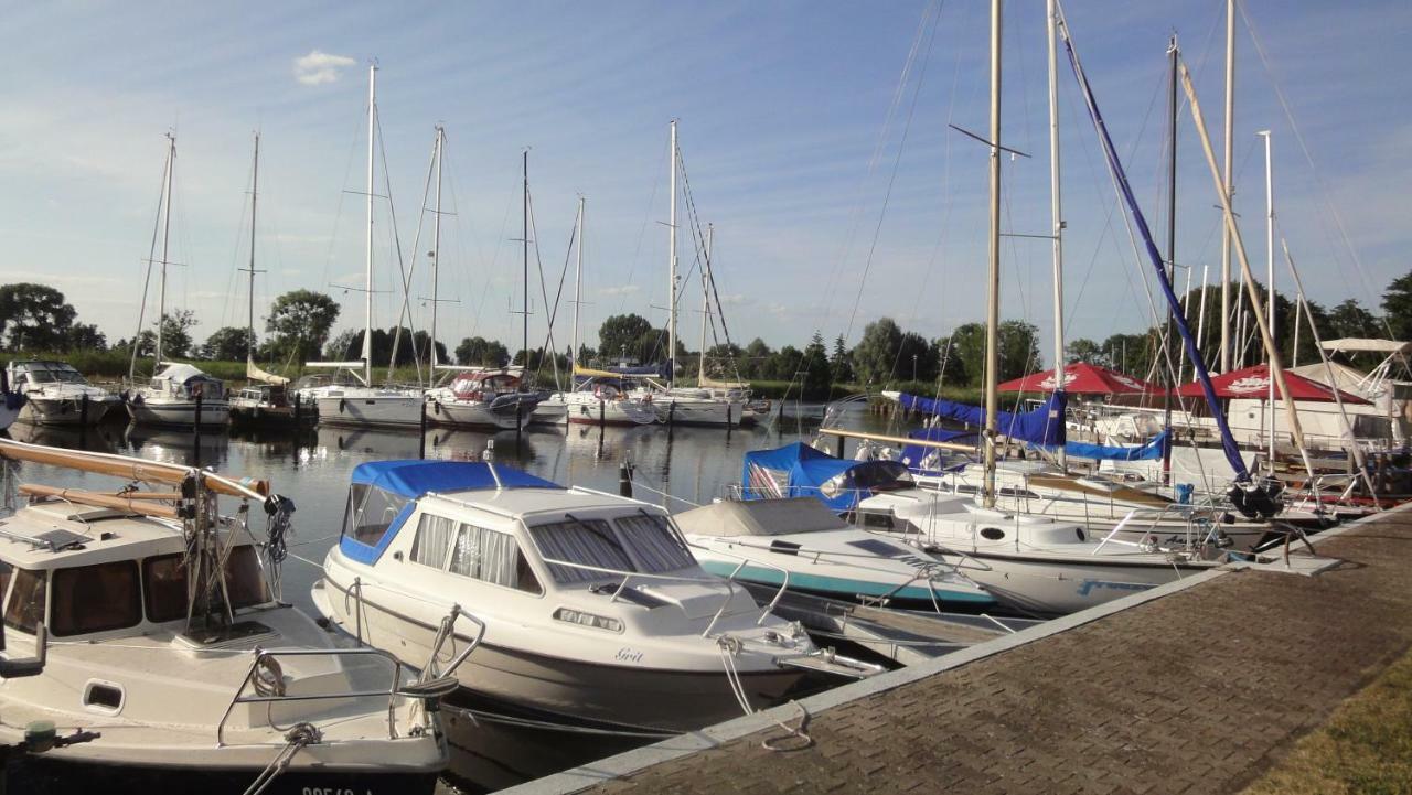 Fewo "Hafenblick" Ueckermünde Zewnętrze zdjęcie