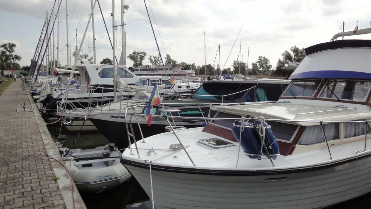 Fewo "Hafenblick" Ueckermünde Zewnętrze zdjęcie